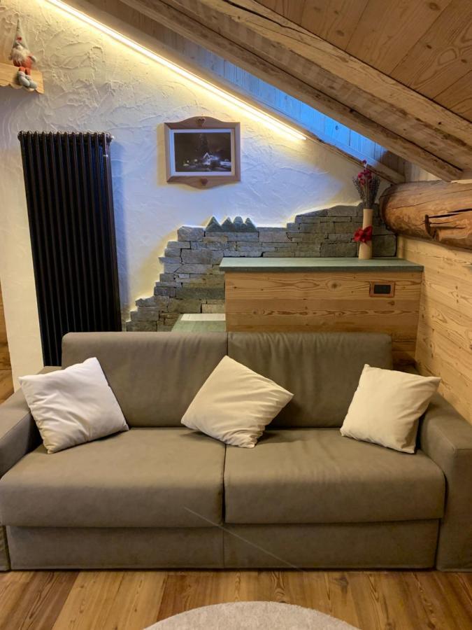 Flora Alpina Apartments-Residenza Verdebjo Gressoney-Saint-Jean Extérieur photo
