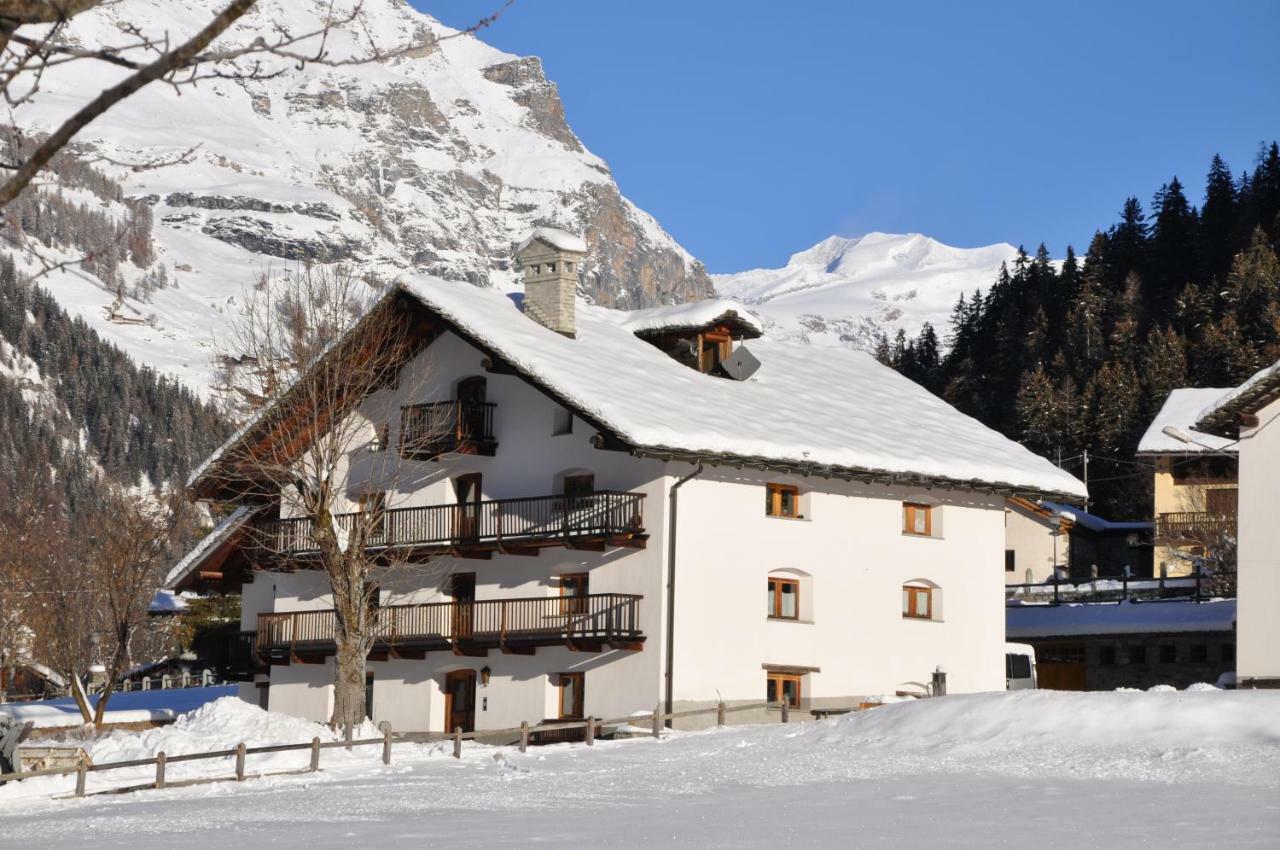 Flora Alpina Apartments-Residenza Verdebjo Gressoney-Saint-Jean Extérieur photo